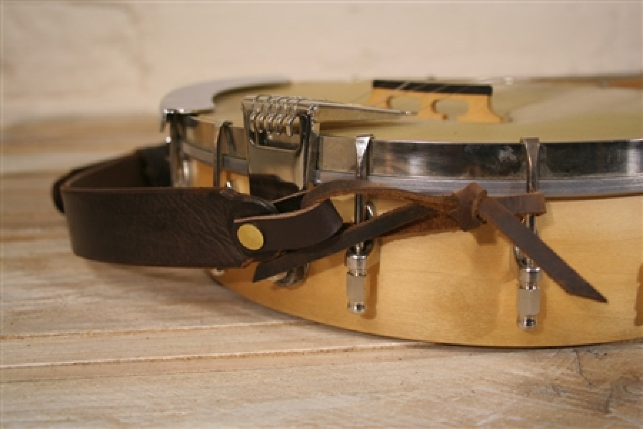 Luxury straps & cases for guitar, harmonica & more Pinegrove Leather