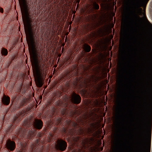 Pinegrove Leather GS75 guitar strap in red