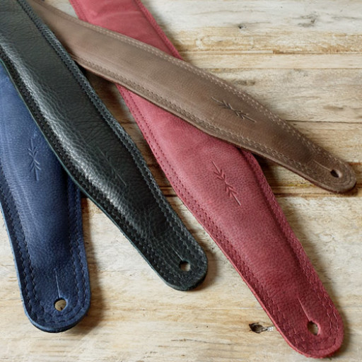 GS61 and BS63 guitar straps by Pinegrove Leather sml.jpg