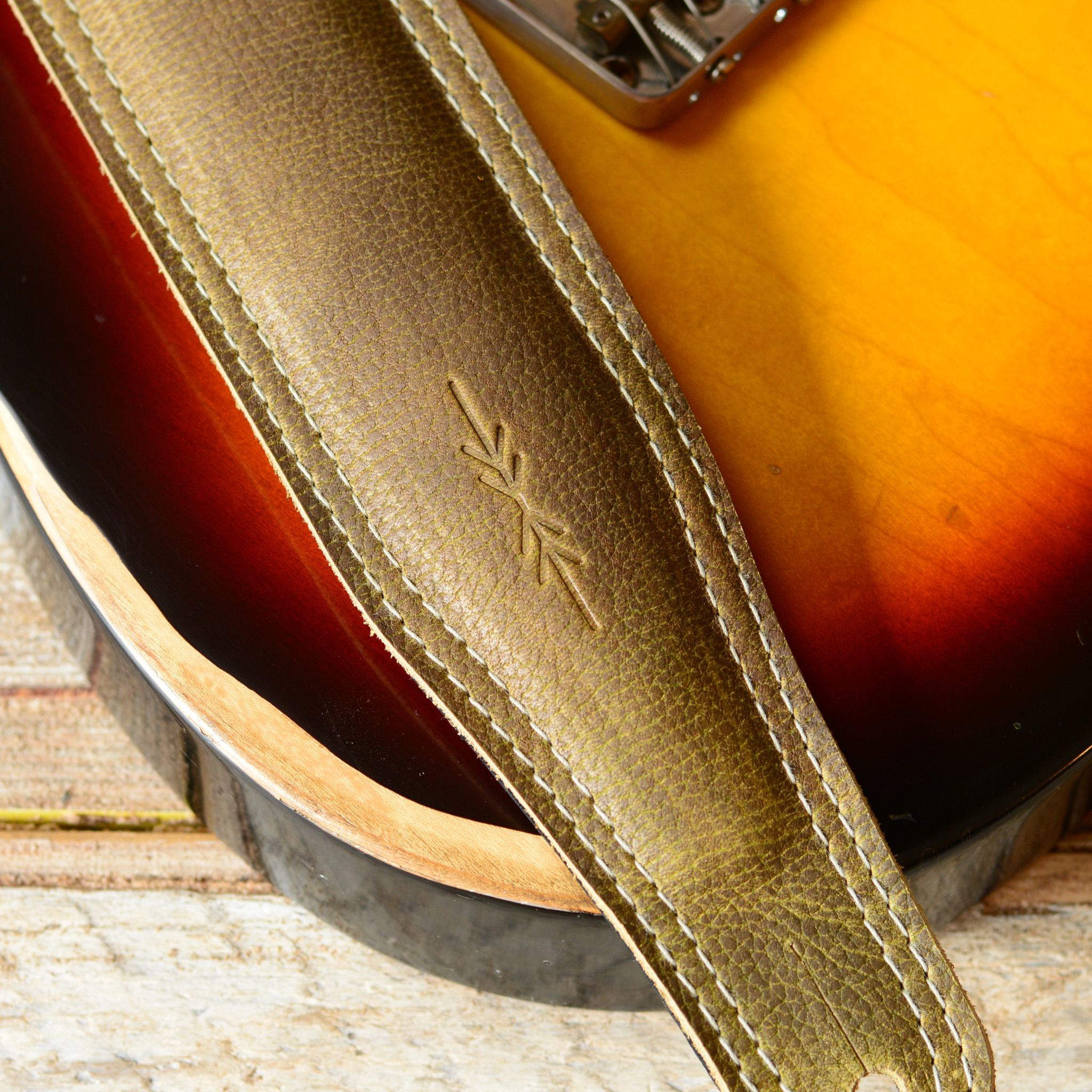 Straps For Guitars Leather Guitar Straps Pinegrove Leather