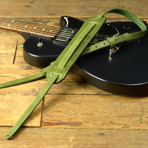 GS24 green guitar strap DSC_0048.jpg