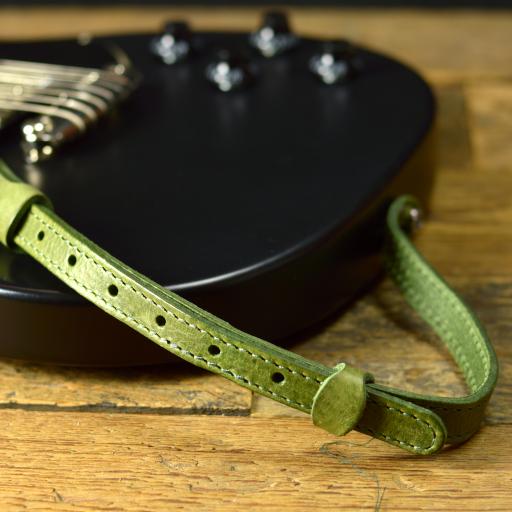 GS24 green guitar strap DSC_0045.jpg