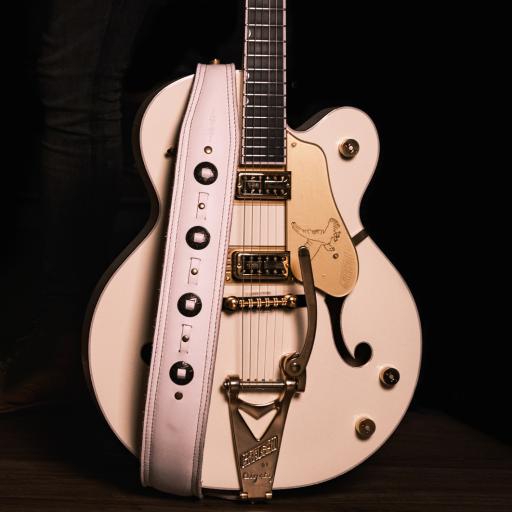 Gretsch White Falcon with Pinegrove BS73 Western Guitar Strap
