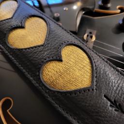 GS97 Hearts guitar strap gold 2.jpg