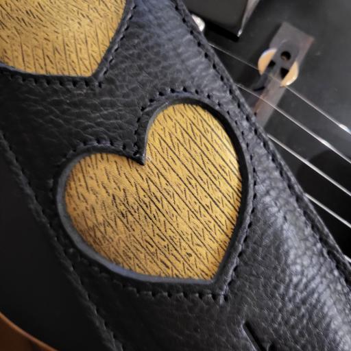 GS97 Hearts guitar strap gold 3.jpg